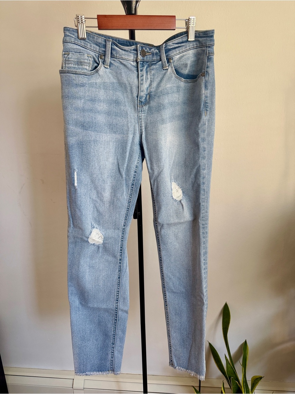 Buffalo David Bitton | Light Wash Skinny Jeans with Knee Rips | Size 6